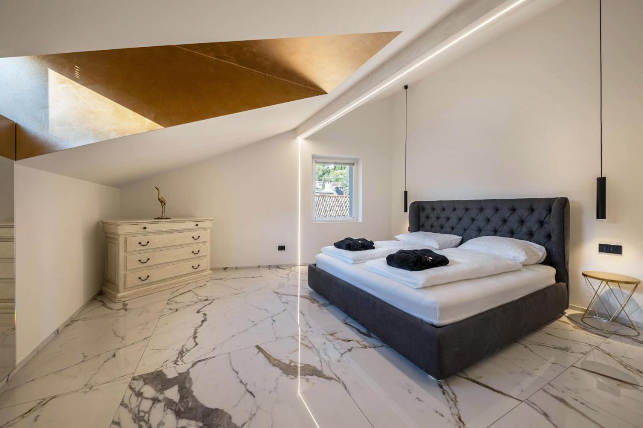 App 301 Palazzo Cavour Apartment Болзано Екстериор снимка